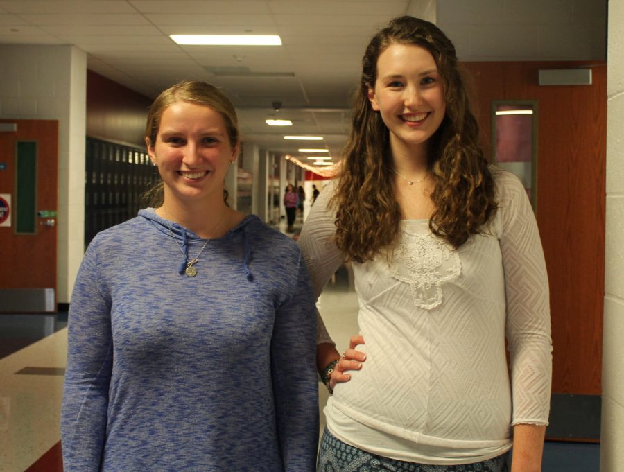 Mackenzie Murphy (left) was nominated for the John T. Belcher scholarship and Isabel Storey (right) has an externship at the STL Zoo.