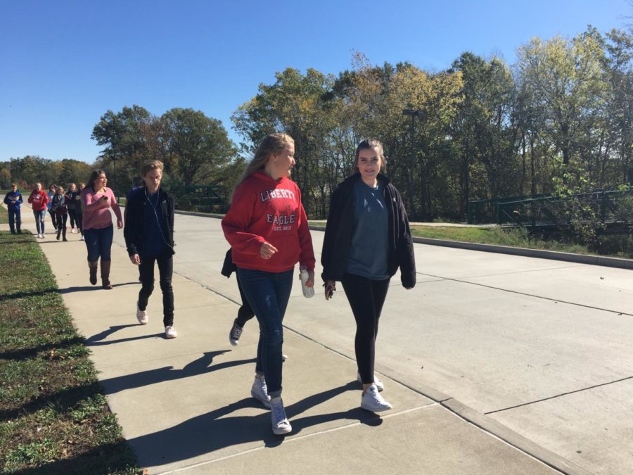 Fitness walking 7th period students enjoy the nice fall weather. Fitness walking is a great way for a brain break and helps you get thoughts rolling throughout the day.