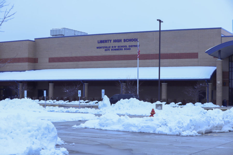 The+Wentzville+School+Board+addressed+weather-related+concerns+at+the+Jan.+17+meeting.+
