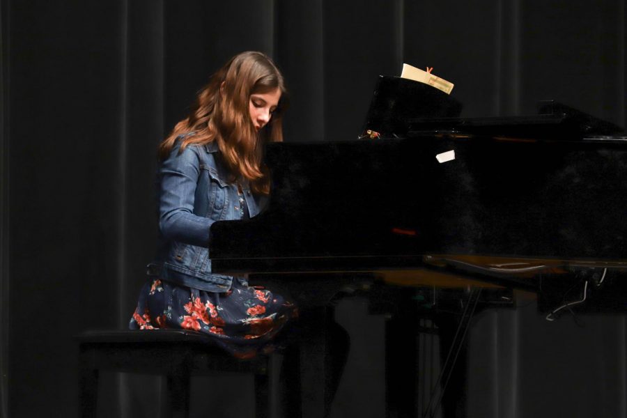 Irem Inan concentrates on her intricate piano selection.