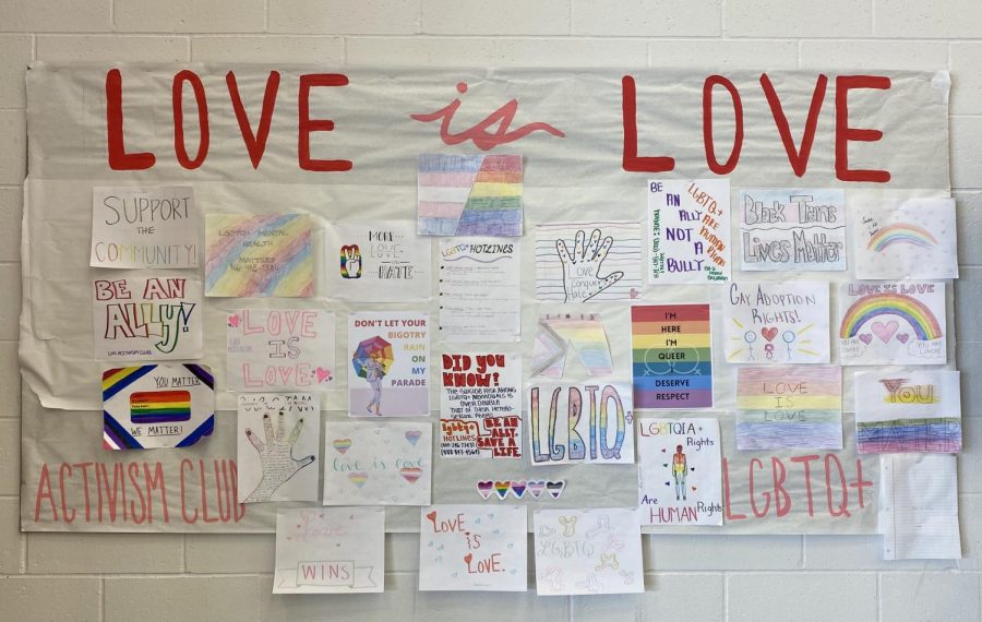Activism Club expresses love with the February Board located next to the cafe in the cafeteria. 