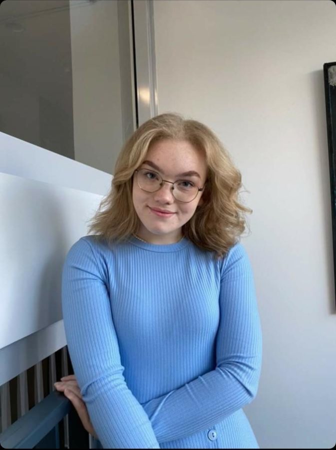 Anastasiya Zvir is trying to return back to her normal life balancing volunteering and college work but  never knows when bomb shelter will need to be taken. 