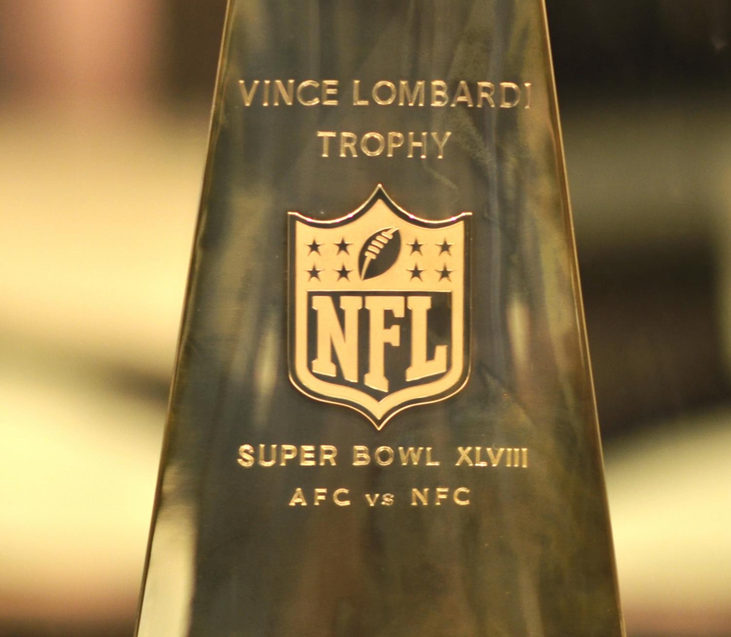 Vince Lombardi Trophy - Wikipedia