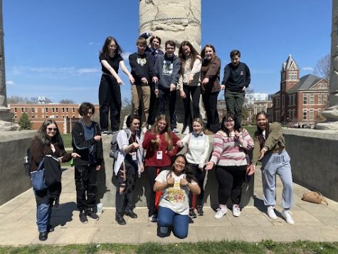 Publications students met up with 2022 LHS graduate Sruthi Ramesh (front) who is a freshman at Mizzou majoring in journalism. The students pose at the columns in the quad. 