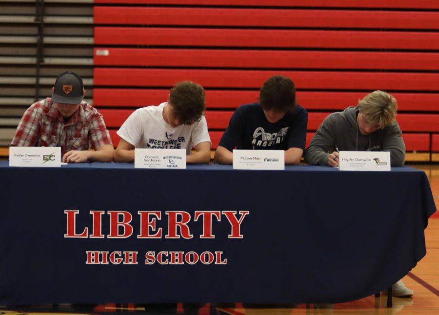 Hadyn Sweeney, Domenic Nordman, Maison Main and Hayden Duenwald all sign letter of intents to their respective colleges. 