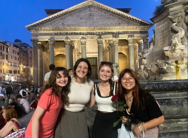 Micki Morris, Ally Schniepp (class of 2022), Ella Pinz and Makayla Mackey stand in front of the Pantheon on their last night in Rome. 
