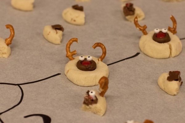 As the holiday season approaches, culinary classes baked various holiday-themed cookies and treats. These treats were then judged in a competition within the class to see which one was the best.