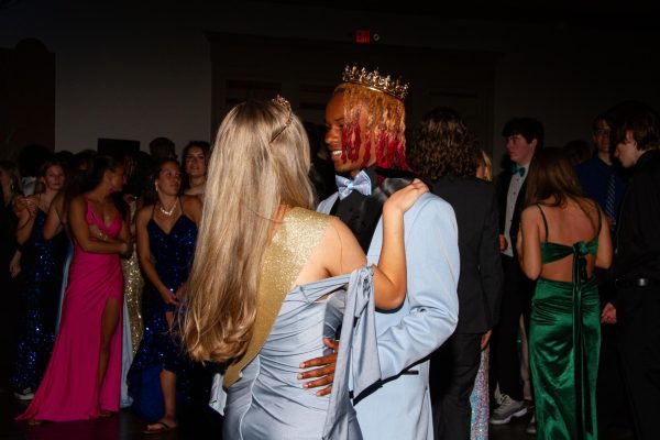 Seniors Shae Earle and CJ Jefferson dance at prom after being crowned prom queen and king. (Trotter)
