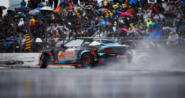 James Deane chases Fredric Aasbo in the Torque Motorsport Top 8. (Provided by Formula Drift)