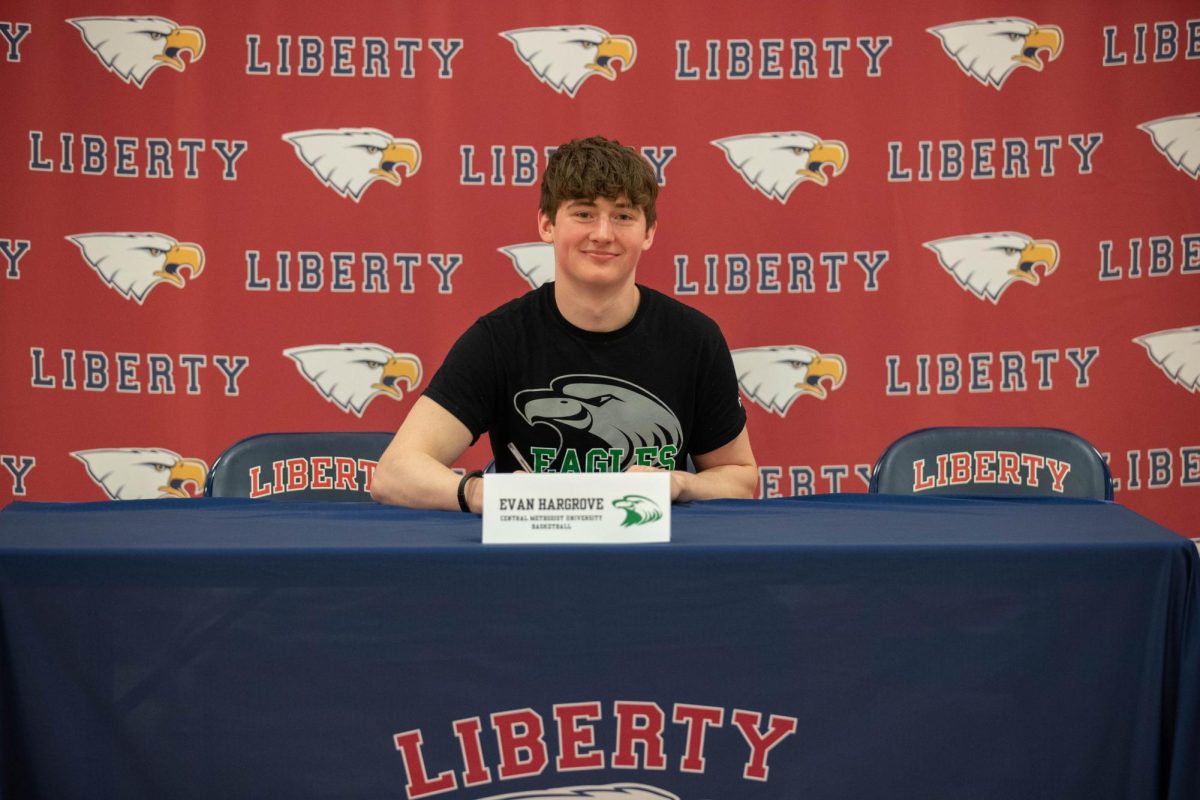 Evan Hargrove signed to Central Methodist for basketball.