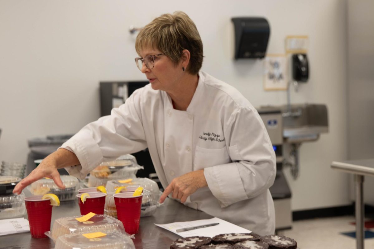 Ms. Pizzo teaches one of her culinary arts classes earlier this fall. 