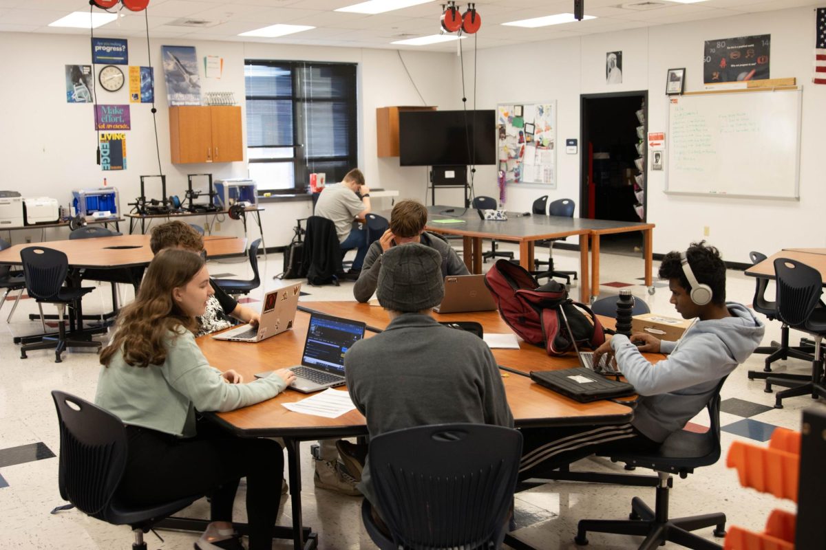 Mr. Peggs' Computer Science II class only contains six students.