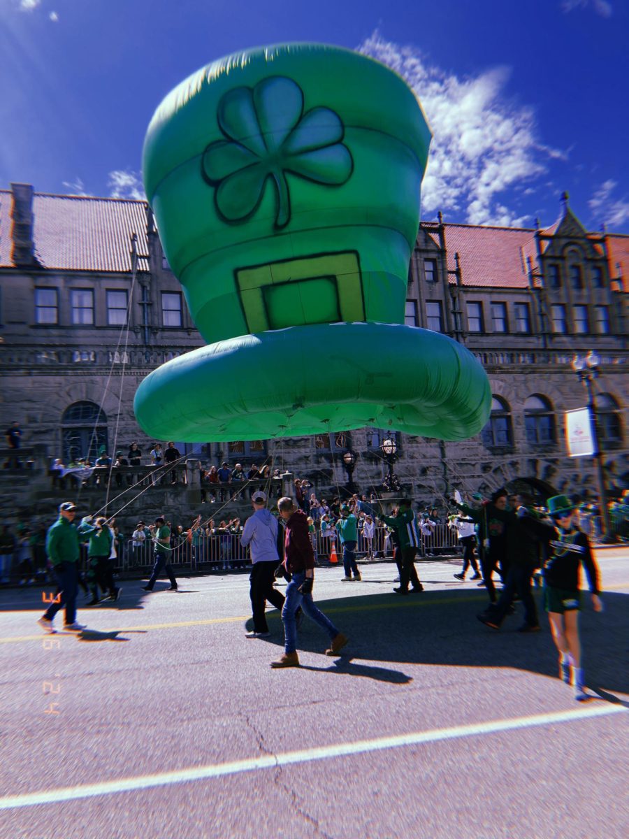 2024 St. Louis St. Patrick's day Parade top hat clover float!