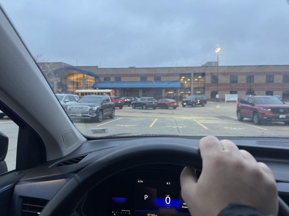 Missouri House Bill 2195 states many new requirements for high school Drivers Education courses, including behind-the-wheel learning for students. 