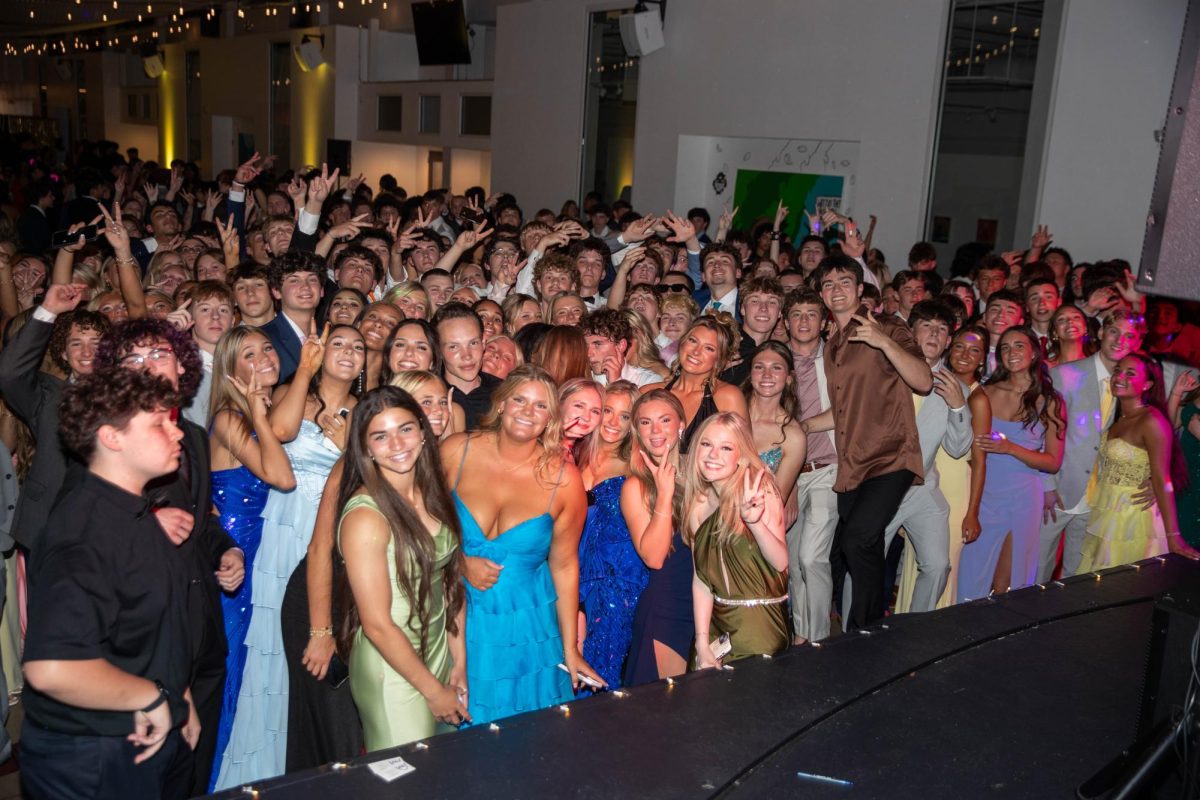 Students pose during prom.