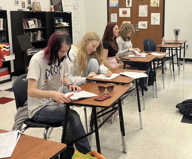 Theatrical Seniors Throw Their Hat In The Ring to Direct